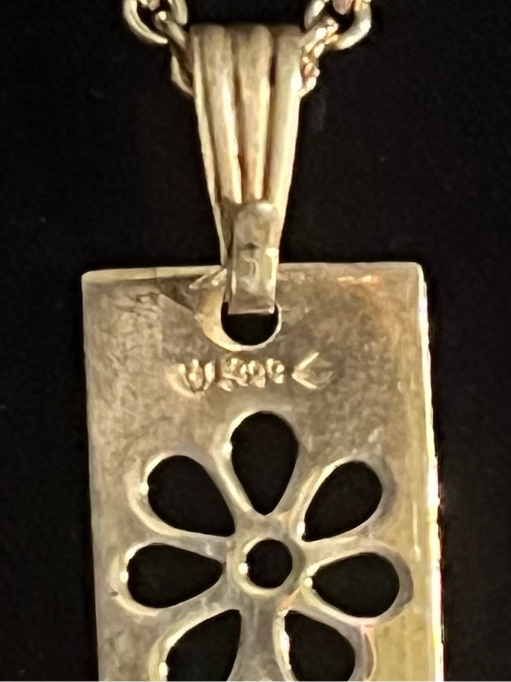 .999 Fine Silver Necklace & Floral Cutout Pendant - Picture 3 of 6